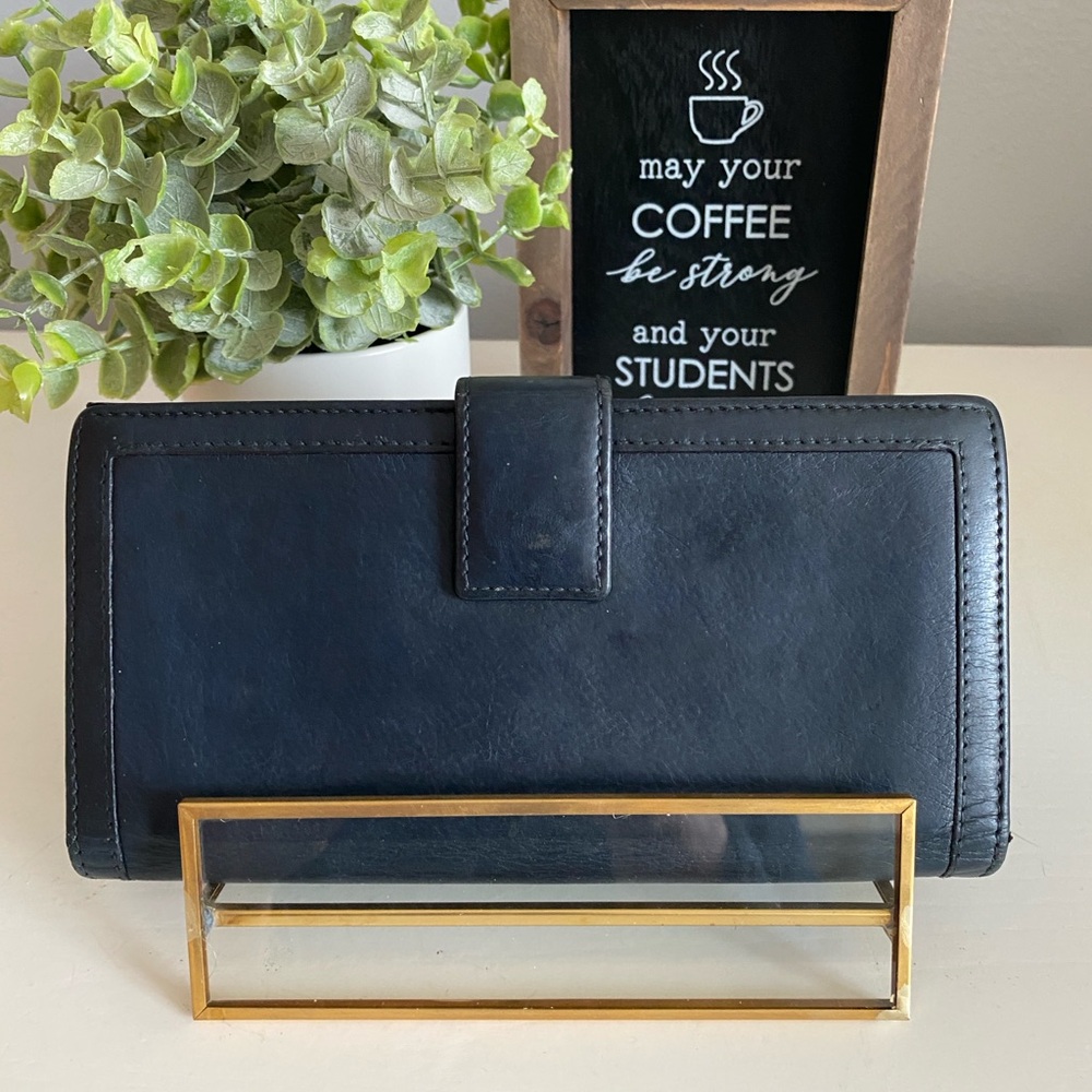 Gucci Vintage, Rare Navy Leather Wallet EUC w/ COA! - Picture 3 of 14